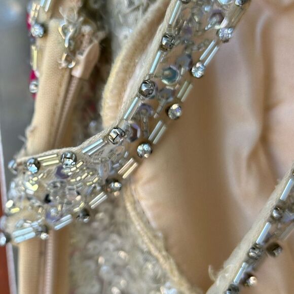 Jovani 90736A Embellished Illusion Dress size 4 NWT - Picture 12 of 14